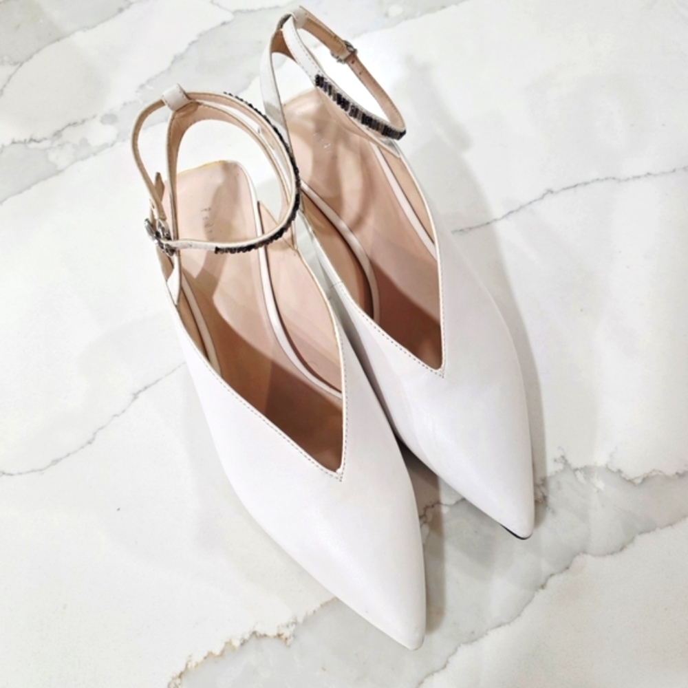 Pedro Pointed Toe Kitten Heel Elegant White Women's Shoes Size 7